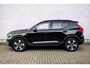 Volvo XC40 2.0 B4 Plus Dark | Trekhaak | Panoramadak | Lichtmetalen Velgen 19 inch | All-Season banden | Harman Kardon Audio | Achteruitrijcamera | Parkeersensoren | Keyless Entry | Elektrische Achterklep | Elektrisch Verstelbare Voorstoelen | Stoelverwarming | Google Navigatie | Apple Carplay | Android Auto