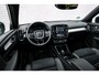 Volvo XC40 2.0 B4 Plus Dark | Trekhaak | Panoramadak | Lichtmetalen Velgen 19 inch | All-Season banden | Harman Kardon Audio | Achteruitrijcamera | Parkeersensoren | Keyless Entry | Elektrische Achterklep | Elektrisch Verstelbare Voorstoelen | Stoelverwarming | Google Navigatie | Apple Carplay | Android Auto