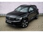 Volvo XC40 2.0 B4 Plus Dark | Trekhaak | Panoramadak | Lichtmetalen Velgen 19 inch | All-Season banden | Harman Kardon Audio | Achteruitrijcamera | Parkeersensoren | Keyless Entry | Elektrische Achterklep | Elektrisch Verstelbare Voorstoelen | Stoelverwarming | Google Navigatie | Apple Carplay | Android Auto