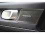 Volvo EX40 Single Motor Extended Range Plus 82 kWh | Trekhaak | Premium audio by Harman Kardon | Verwarmbare voorstoelen en stuurwiel | Apple carplay/Android auto | Adaptieve cruise control