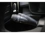 Volvo EX40 Single Motor Extended Range Plus 82 kWh | Trekhaak | Premium audio by Harman Kardon | Verwarmbare voorstoelen en stuurwiel | Apple carplay/Android auto | Adaptieve cruise control