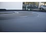 Volvo XC40 B4 Plus Dark | Trekhaak | Panoramadak | Verwarmbare voorstoelen, stuurwiel en voorruit | Adaptieve cruise control | Premium audio by Harman Kardon | Apple carplay/Android auto