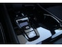 Volvo XC40 B4 Plus Dark | Trekhaak | Panoramadak | Verwarmbare voorstoelen, stuurwiel en voorruit | Adaptieve cruise control | Premium audio by Harman Kardon | Apple carplay/Android auto