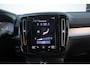 Volvo XC40 T5 Recharge R-Design | Semi-elektr. Trekhaak | Elektr. Schuif-/Kanteldak | Harman/Kardon | Elektrisch Verstelbare Stoelen Met Geheugen | Adaptieve Cruise Control | BLIS | Pilot Assist | Lederen Bekleding | Extra Getint Glas | 18" Lichtmetalen Velgen