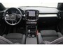 Volvo XC40 B4 Plus Dark | Trekhaak | Panoramadak | Verwarmbare voorstoelen, stuurwiel en voorruit | Premium audio by Harman Kardon | Apple carplay/Android auto |