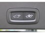 Volvo XC40 B4 Plus Dark | Trekhaak | Panoramadak | Verwarmbare voorstoelen, stuurwiel en voorruit | Premium audio by Harman Kardon | Apple carplay/Android auto |