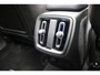 Volvo XC40 B4 Plus Dark | Trekhaak | Panoramadak | Verwarmbare voorstoelen, stuurwiel en voorruit | Premium audio by Harman Kardon | Apple carplay/Android auto |
