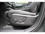 Volvo XC40 B4 Plus Dark | Trekhaak | Panoramadak | Verwarmbare voorstoelen, stuurwiel en voorruit | Premium audio by Harman Kardon | Apple carplay/Android auto |