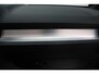 Volvo XC40 B4 Plus Dark | Trekhaak | Panoramadak | Verwarmbare voorstoelen, stuurwiel en voorruit | Premium audio by Harman Kardon | Apple carplay/Android auto |