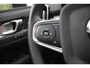 Volvo XC40 B4 Plus Dark | Trekhaak | Panoramadak | Verwarmbare voorstoelen, stuurwiel en voorruit | Premium audio by Harman Kardon | Apple carplay/Android auto |