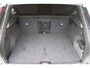 Volvo XC40 B4 Plus Dark | Trekhaak | Panoramadak | Verwarmbare voorstoelen, stuurwiel en voorruit | Premium audio by Harman Kardon | Apple carplay/Android auto |