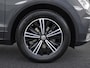 Volkswagen Tiguan 1.5 TSI ACT 150pk Highline DSG Automaat / Panorama schuifk dak / Navigatie / Wegkl trekhaak /