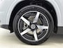 Mercedes-Benz GLB 200 Business Solution AMG 7p. 58 kWh | Premium plus pakket | Nightpakket | Parkeerpakket | Trekhaak | Vast panoramadak | GUARD 360° | Massage functie | Burmester Surround Sound systeem | 19” vijfspaaks lichtmetalen AMG-velgen |