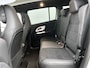 Mercedes-Benz GLB 200 Business Solution AMG 7p. 58 kWh | Premium pakket | Winterpakket | Nightpakket | Sportstoelen pakket | Trekhaak | Vast panoramadak | 19” vijfspaaks lichtmetalen AMG-velgen | GUARD 360°|