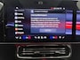 Mercedes-Benz GLB 200 Business Solution AMG 7p. 58 kWh | Premium pakket | Winterpakket | Nightpakket | Sportstoelen pakket | Trekhaak | Vast panoramadak | 19” vijfspaaks lichtmetalen AMG-velgen | GUARD 360°|