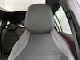 Mercedes-Benz GLB 200 Business Solution AMG 7p. 58 kWh | Premium pakket | Winterpakket | Nightpakket | Sportstoelen pakket | Trekhaak | Vast panoramadak | 19” vijfspaaks lichtmetalen AMG-velgen | GUARD 360°|