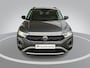 Volkswagen T-Roc 1.0TSI/116PK · Navigatie · Apple/Android Car Play · Stoelverwarming · Garantie t/m 24-06-2027