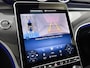 Mercedes-Benz C-klasse 300 e 140 Years Edition | Comfortpakket Plus | Nightpakket | Winterpakket | Parkeerpakket met 360°-camera | Panoramaschuifdak | 360° camera | Warmtewerend, donkergetint glas | 19" multispaaks lichtmetalen AMG-velgen |