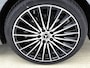 Mercedes-Benz C-klasse 300 e 140 Years Edition | Comfortpakket Plus | Nightpakket | Winterpakket | Parkeerpakket met 360°-camera | Panoramaschuifdak | 360° camera | Warmtewerend, donkergetint glas | 19" multispaaks lichtmetalen AMG-velgen |