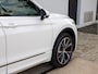 Volkswagen Tiguan 1.4 TSI eHybrid R-Line Business+ *Pano | IQ | ACC | 20" | Trekhaak | Stoelverw. (achter) | Leder/Alcantara | CarPlay | Navi*