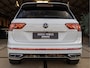 Volkswagen Tiguan 1.4 TSI eHybrid R-Line Business+ *Pano | IQ | ACC | 20" | Trekhaak | Stoelverw. (achter) | Leder/Alcantara | CarPlay | Navi*