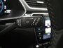 Skoda Superb Combi 1.4 TSI iV Laurin & Klement | Panoramadak | Leder | Trekhaak | Stoelkoeling | Canton | Massage | 360 | Memory