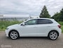 Volkswagen Polo 1.0 TSI / Alcantara / Stoelv. / Navi / Carpl.