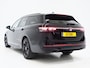 Volkswagen Passat Variant 1.5 eHybrid R-Line Edition | 5 Jaar Garantie | Panoramadak | Trekhaak | Massage | 360 | HUD | Sfeerlicht | Keyless