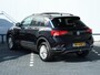 Volkswagen T-Roc 1.5 TSI Style 150 pk | Panoramadak | Led Koplampen | Trekhaak | Navigatie | Stoelverwarming