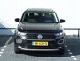 Volkswagen T-Roc 1.5 TSI Style 150 pk | Panoramadak | Led Koplampen | Trekhaak | Navigatie | Stoelverwarming
