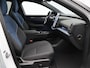 Volvo EX30 Single Motor Extended Range Ultra 69 kWh / Panoramisch Dak / Elek. Verst. Stoelen / 19" / 360gr Camera / Extra Getint Glas / Harman Kardon / BLIS /