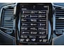 Volvo XC90 T5 AWD Inscription - IntelliSafe Assist & Surround - Adaptieve LED koplampen - Standkachel - Verwarmde voorstoelen, stuur & achterbank - Elektr. bedienb. voorstoelen met geheugen - Parkeercamera achter - Parkeersensoren voor & achter - Extra getint glas - Inklapbare trekhaak