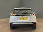 Peugeot e-2008 EV Allure Pack 50 kWh Camera | Digitaal Dashboard | 17" Lichtmetaal | Carplay | Climate Control | Cruise | DAB | LED | Parkeersensoren | Achteruitrijcamera | Airco (automatisch) | Apple Carplay/Android Auto|telefoonintegratie premium