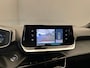 Peugeot e-2008 EV Allure Pack 50 kWh Camera | Digitaal Dashboard | 17" Lichtmetaal | Carplay | Climate Control | Cruise | DAB | LED | Parkeersensoren | Achteruitrijcamera | Airco (automatisch) | Apple Carplay/Android Auto|telefoonintegratie premium