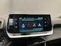 Peugeot e-2008 EV Allure Pack 50 kWh Camera | Digitaal Dashboard | 17" Lichtmetaal | Carplay | Climate Control | Cruise | DAB | LED | Parkeersensoren | Achteruitrijcamera | Airco (automatisch) | Apple Carplay/Android Auto|telefoonintegratie premium