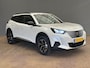 Peugeot e-2008 EV Allure Pack 50 kWh Camera | Digitaal Dashboard | 17" Lichtmetaal | Carplay | Climate Control | Cruise | DAB | LED | Parkeersensoren | Achteruitrijcamera | Airco (automatisch) | Apple Carplay/Android Auto|telefoonintegratie premium