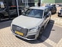 Audi Q2 1.4 TFSI 150PK S-TRONIC AUTOMAAT 2X S-LINE NAVI/ NANOGREY/LED/19''ROTOR/PDC/SFEER/S&S/KUIPZETELS/MEDIA/BTA .NL AUTO/KM=NAP