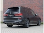 BMW X7 40i xDrive | HUD - Sky Lounge