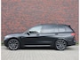 BMW X7 40i xDrive | HUD - Sky Lounge
