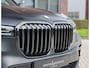 BMW X7 40i xDrive | HUD - Sky Lounge