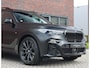 BMW X7 40i xDrive | HUD - Sky Lounge
