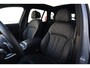 BMW X5 xDrive50e M Sport | 495 PK | PHEV | Pano | HUD | 360° | Softclose BMW X5 xDrive50e M Sport 495 PK Plug-in Hybrid met 3.0 zescilinder benzinemotor en 8-traps automatische transmissie, voorzien van een elektrisch panoramadak, luxe lederen bekleding, Head-Up D