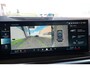 BMW X5 xDrive50e M Sport | 495 PK | PHEV | Pano | HUD | 360° | Softclose BMW X5 xDrive50e M Sport 495 PK Plug-in Hybrid met 3.0 zescilinder benzinemotor en 8-traps automatische transmissie, voorzien van een elektrisch panoramadak, luxe lederen bekleding, Head-Up D