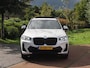 BMW X3 xDrive30e Business Edition Plus | M-Pakket | Panoramadak | Trekhaak | Head-Up Display | 360 Camera | Sfeerverlichting | LED-Laser |