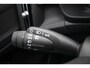 Volvo XC40 T2 129PK AUT8 Momentum Core | Cruise Control | Navigatie | Verwarmbare voorstoelen + stuurwiel | Park Assist achter | Bluetooth telefoon | Volvo OnCall | Apple CarPlay/Android Auto | 17'' Lichtmetalen wielen |