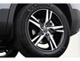 Volvo XC40 B4 (M-HYBRID) PLUS DARK -HARMAN/KARDON|CAMERA|ADAP.CRUISE|POWER-SEATS|VERW.VOORRUIT|PRIVACY.GLAS|TREKHAAK|18"