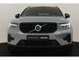 Volvo XC40 B4 (M-HYBRID) PLUS DARK -HARMAN/KARDON|CAMERA|ADAP.CRUISE|POWER-SEATS|VERW.VOORRUIT|PRIVACY.GLAS|TREKHAAK|18"