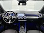 Mercedes-Benz GLB 200 Star Edition LIMITED Panoramadak l Keyless l Trekhaak l Navigatie l Stoelverwarming l Sfeerverlichting l Leder l Achteruitrijcamera Inclusief 24 maanden MB Certified garantie voor Europa.