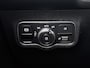 Mercedes-Benz GLB 200 Star Edition LIMITED Panoramadak l Keyless l Trekhaak l Navigatie l Stoelverwarming l Sfeerverlichting l Leder l Achteruitrijcamera Inclusief 24 maanden MB Certified garantie voor Europa.