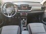 Kia Stonic 1.0T DynamicLine | Camera | Climate control | Apple Carplay / Android Auto | Cruise control | Parkeersensoren achter | Lichtmetalen velgen 16inch |